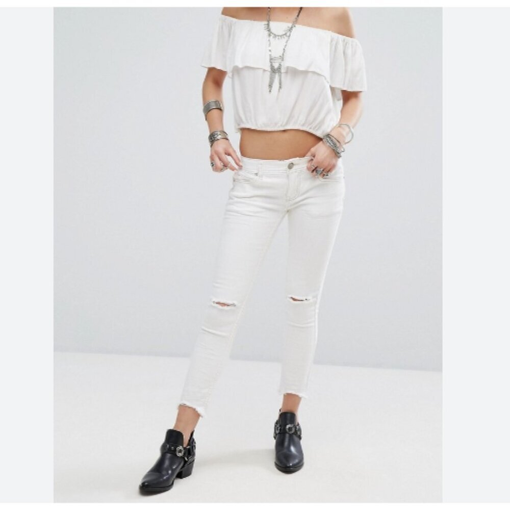 Free People White Distressed Skinny Jeans Size 29 Mid Rise Stretch Denim